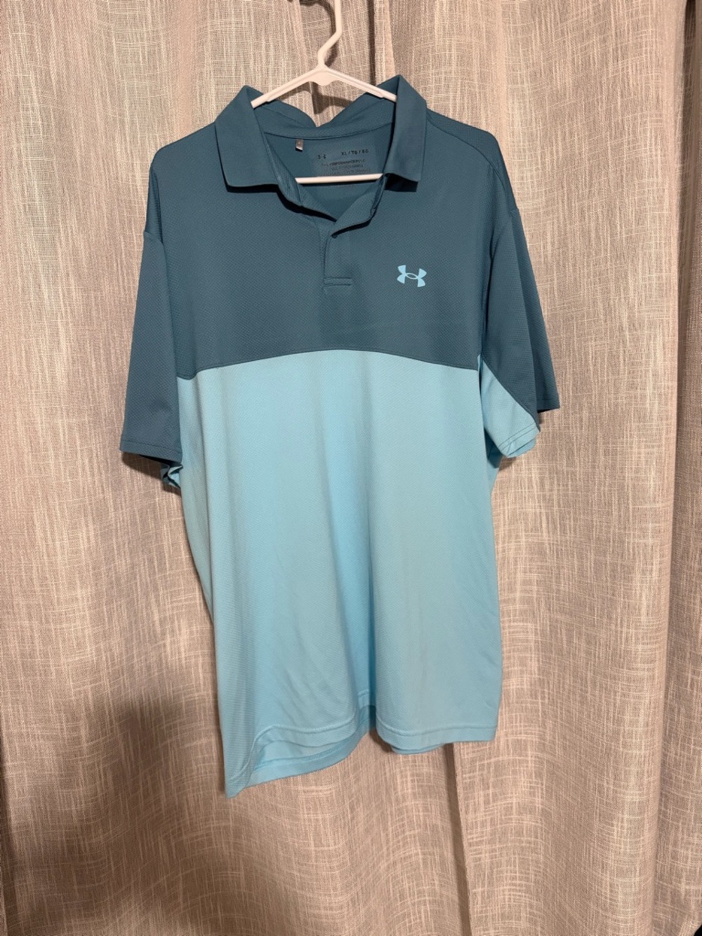 Under Armour Two-Tone Teal & Light Blue Polo size XL